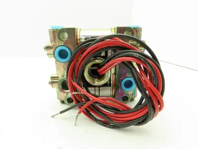 Honeywell Skinner V935DEP2100 Solenoid Valve 4-Way NO 24VDC 100 PSI 1/4" NPT