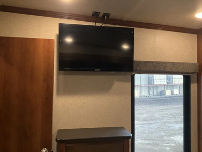 Used 2017 BIGHORN 39FL Campers, Caravans, Motorhomes Michigan US | Miedema Asset Management Group #1406910
