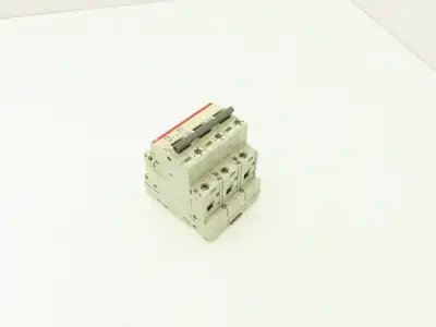 ABB S503-K32 3-Pole Circuit Breaker Adjustable 32A 690VAC 230/400V DIN Mountable
