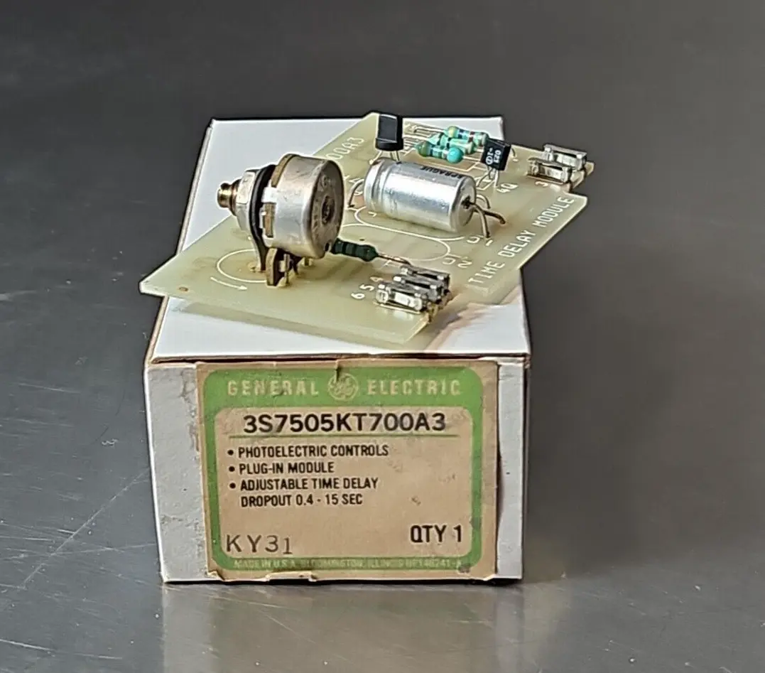 General Electric 3S7505KT700A3 Time delay module. Loc3D21