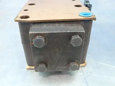 USED VICKERS F3DGX061FE60