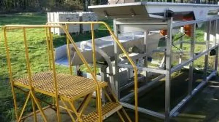 Vaucher/Beguet Sorting Table