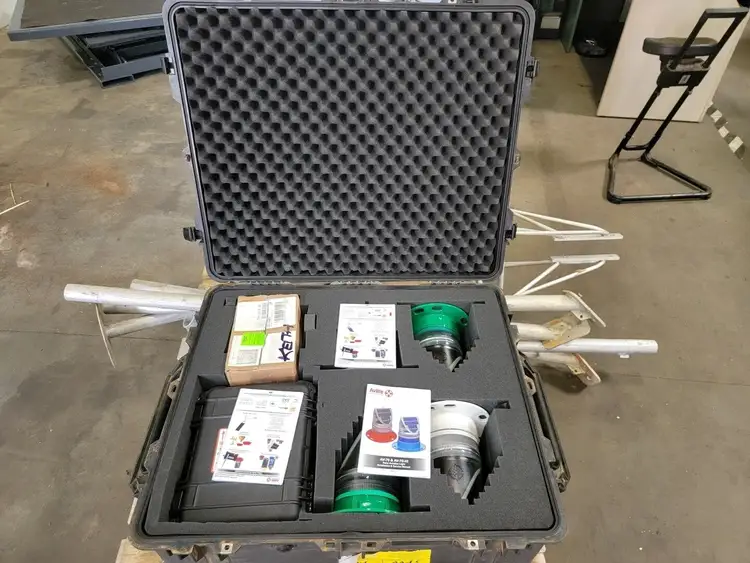 Used AVLITE SYSTEMS _UNKNOWN_ Lighting British Columbia CA | Lenmark #249435