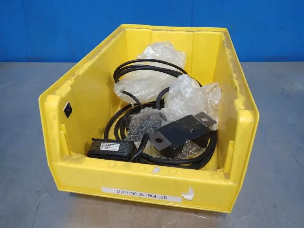 Oscillating Magnets