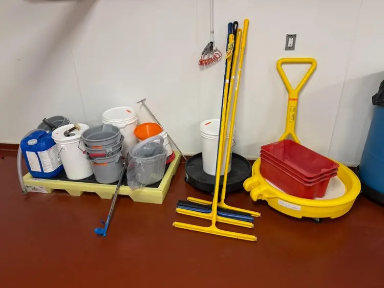 Used _UNKNOWN_ _UNKNOWN_ Misc Cleaning Rhode Island US | Federal Equipment Company #1347844