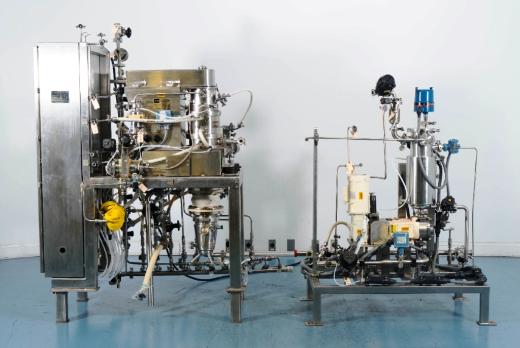 Carr P-6 Powerfuge biotech clarifier separation system.