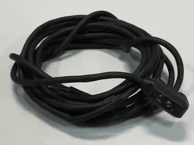 USED OMRON E3T-ST11