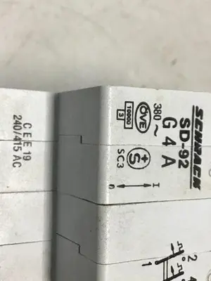 USED SCHRACK SD-92G 4A
