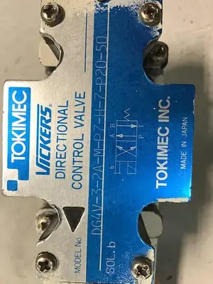 USED VICKERS DG4V32AMP7H7P2050