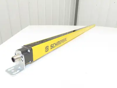 Schmersal SLC440COM-E-1450-14 Safety Light Curtain Transmitter Only