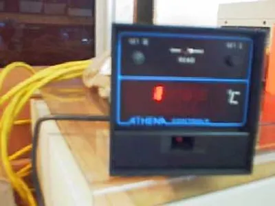 QTY. 1. ATHENA CONTROLS INC MODEL 400-B RANGE 0-50...