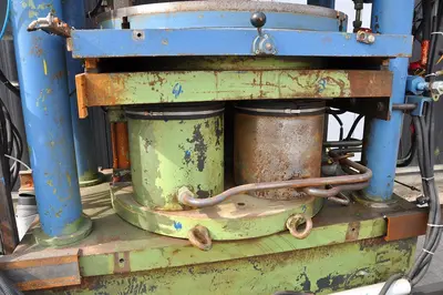 USED ZM 1000 TON
