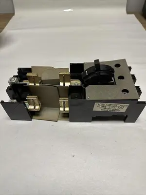 Used ARROW HART FQV SWITCH Miscellaneous Equipment (Electrical & Power) Ohio US | Surplus Asset Holdings #1242541