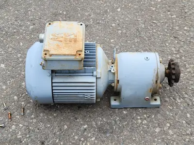 Used SEW R40DT90S4 Motors (misc) British Columbia CA | Lenmark #247712
