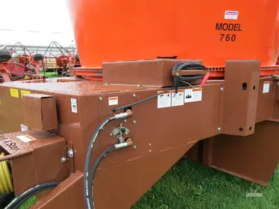 New | in-Stock 2025 ROTO GRIND 760 Bale Choppers - Feeders Pennsylvania US | Zimmerman Farm Service #1410006