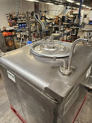 USED 1900 ACCUTEK/CHADAM 2 HEAD GRAVITY FILLER