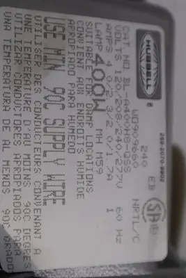 NEW OPEN BOX HUBBELL BL-A4008WH-QSS STOCK 5273
