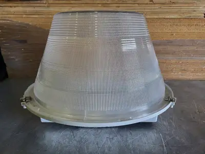Used 2009 COOPER HPBE-5A-150H-TT-LL Lighting British Columbia CA | Lenmark #252395