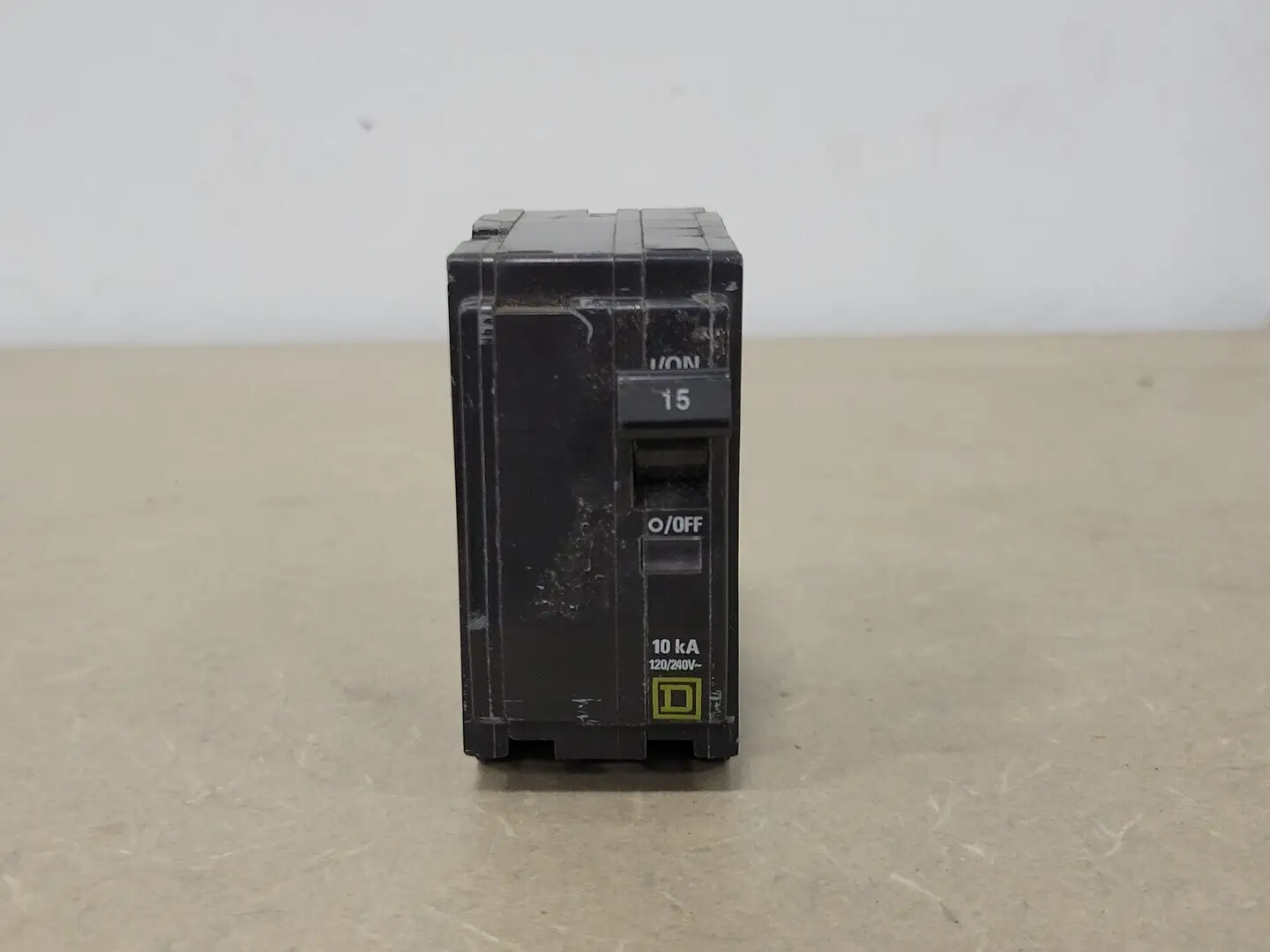 USED SQUARE D QO215