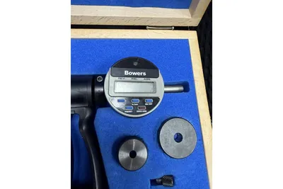 Used _UNKNOWN_ _UNKNOWN_ Bore Gages California US | KD Auctions #1359373