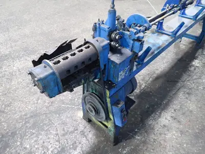 Jam Industrial Service  124" Straightener