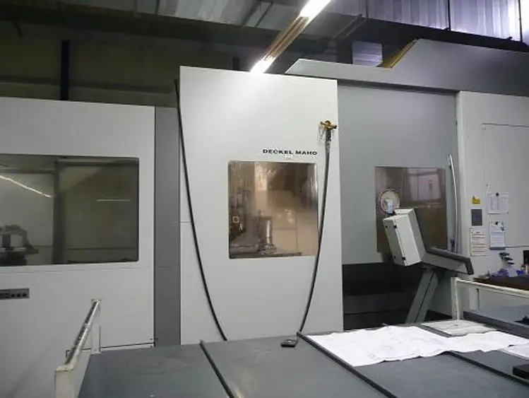 Used 2003 DMG DMC 160 UP Horizontal Table Type Boring Mills DE | UCY Industrial GmbH #387599