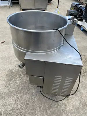 Used Cleveland Used Cleveland KGL40 40 gal Commercial Steam Kettle Natural Gas AS IS Cooking Kettles Illinois US | Falcon Restaurant Supply #1376133