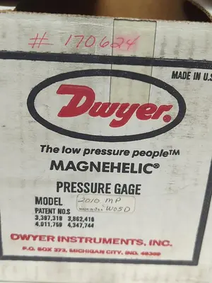 New | in-Stock DWYER 2010MP Universal Pressure Meters Ohio US | Surplus Asset Holdings #1246631