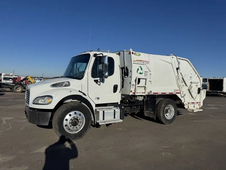 Used 2021 FREIGHTLINER NEW WAY Garbage trucks Minnesota US | Carco Truck & Equipment #1514191