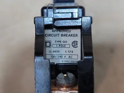 USED SQUARE D QOB130