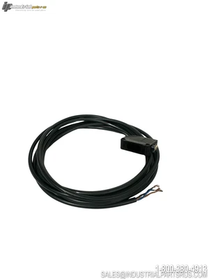 Used OMRON E3Z-D62 Photoelectric Sensors Kentucky US | Industrial Parts R Us Inc. #774730