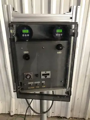SSI Enclosed Digital Gas Pressure Controller / Regulator w/ Timer & Counter
