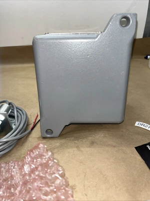 NEW Hubbell SPJ25140-A