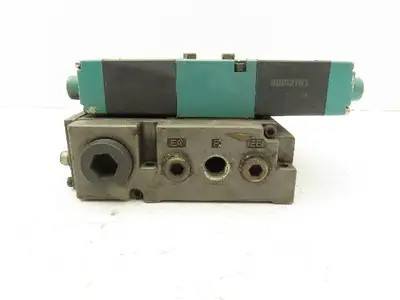Numatics 081SS600M000061 4-Station Flexiblok Manifold 24VDC Solenoid Valves