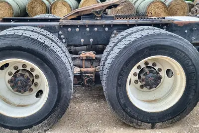 Used 2003 INTERNATIONAL 7600 Tractors & Trailers Texas US | Proxy Equipment #1377727