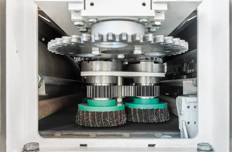 Used LISSMAC SMW 5 Deburring Machines | Mac-Tech #400937