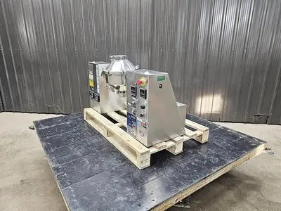 Used Gemco Double Cone Blender, 8 qt Lab Blender