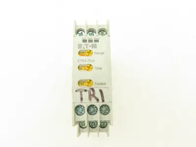 Eaton ETR4-70-A Timing Relay 24-240V AC/DC 0.05 Seconds To 100 Hours