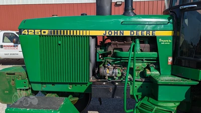 USED 1983 JOHN DEERE 4250