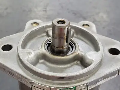 USED SALAMI 2PZ16D-R82S2