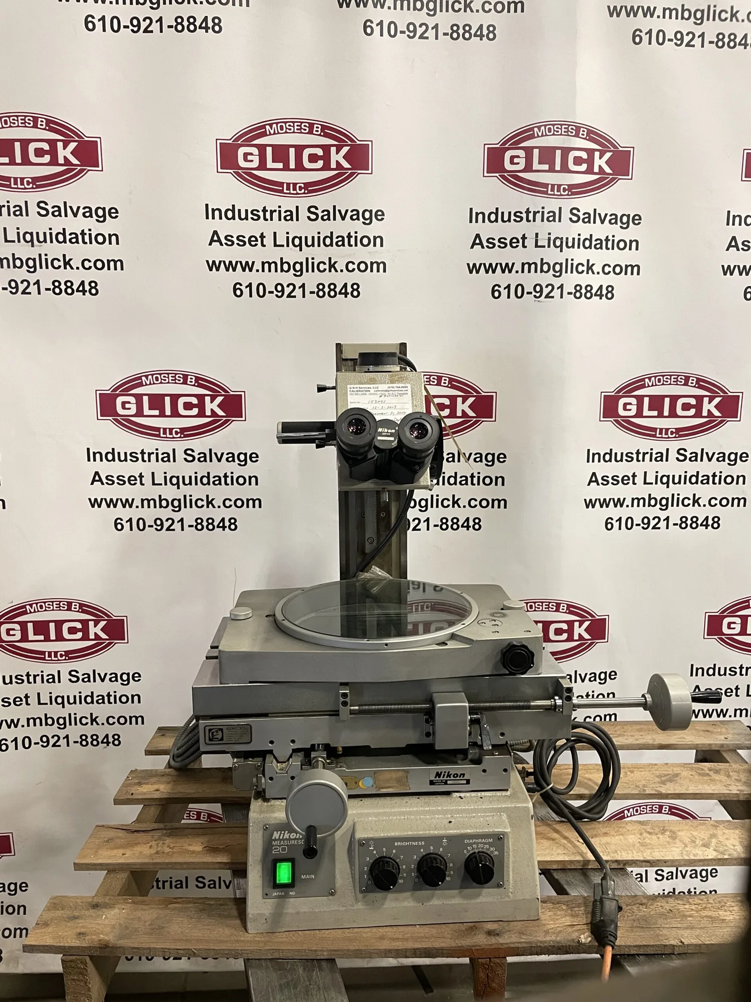 Nikon Measurescope 20 Laboratory/Toolmakers Microscope