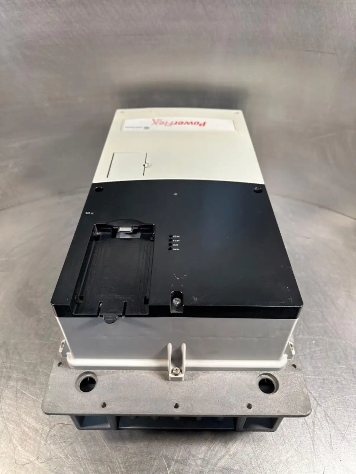 USED Allen-Bradley Allen Bradley power Flex 70