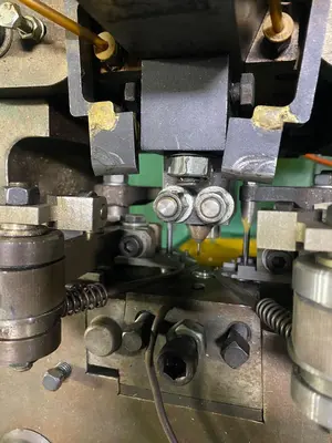 1/8" Shanghai Wuling Model SD-30 Bi-Metal Contact Heading Machine