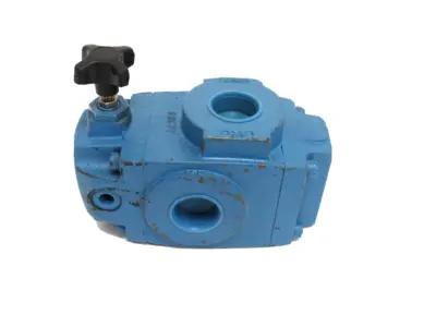 NEW VICKERS XT-10-2F-30 PRESSURE REDUCING VALVE XT102F30