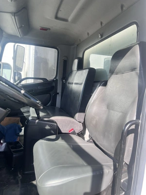 USED 2020 HINO 260 BOX