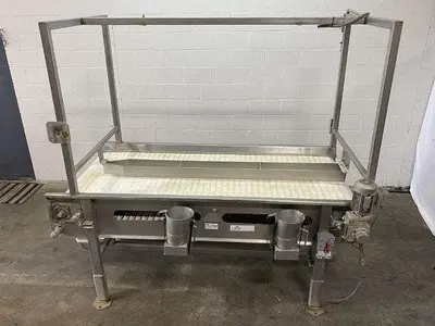 VMW 8' Sorting Conveyor