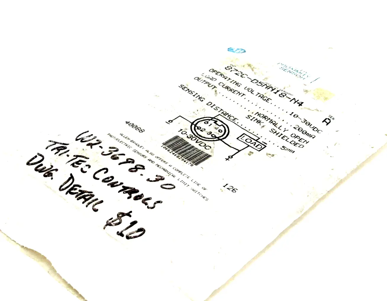 NEW ALLEN BRADLEY 872C-D5NN18-N4 INDUCTIVE PROX SENSOR 872CD5NN18N4