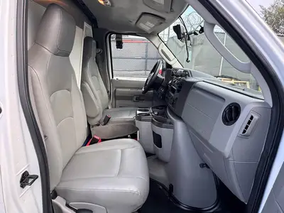 Used 2024 FORD E-350 Reefer Trucks Florida US | Truck and Van Outlet #1509245