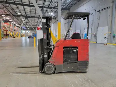 USED RAYMOND 425-C40TT