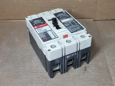 Used CUTLER-HAMMER HMCP100R3S Switchgears British Columbia CA | Lenmark #1435026